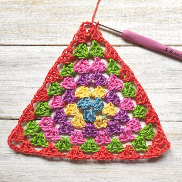 Crochet Bunting row 6 -Moara Crochet