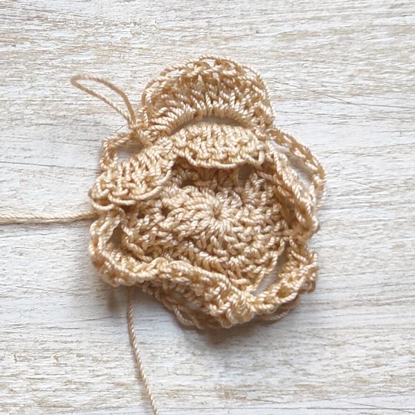 Crochet Lace Flower Row 6 - Moara Crochet