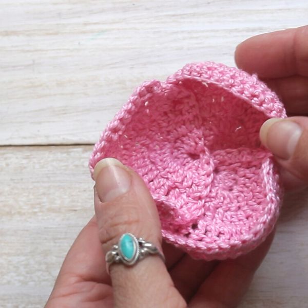 How to Crochet Peony Flower Petals- Moara Crochet