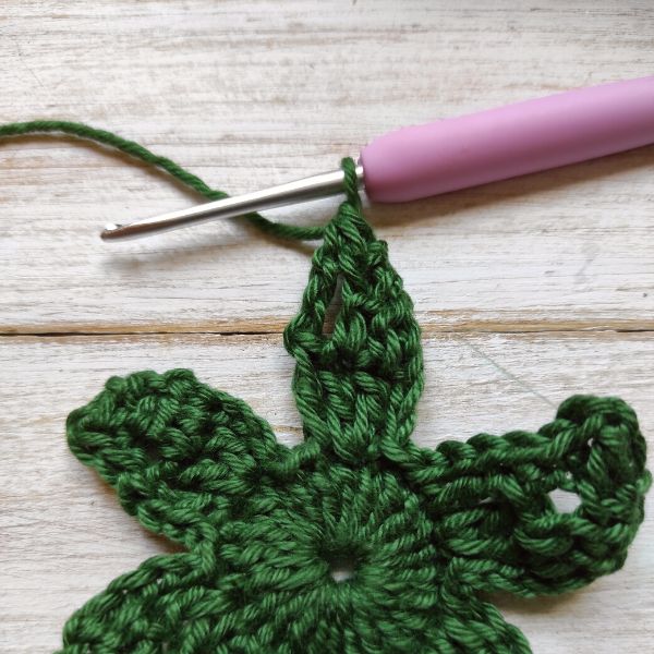How to Crochet Peony Flower Sepal 3- Moara Crochet