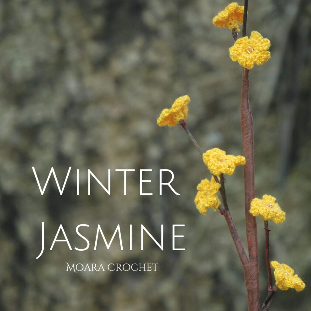 Crochet Winter Jamine Flower Free Pattern - Moara Crochet copy