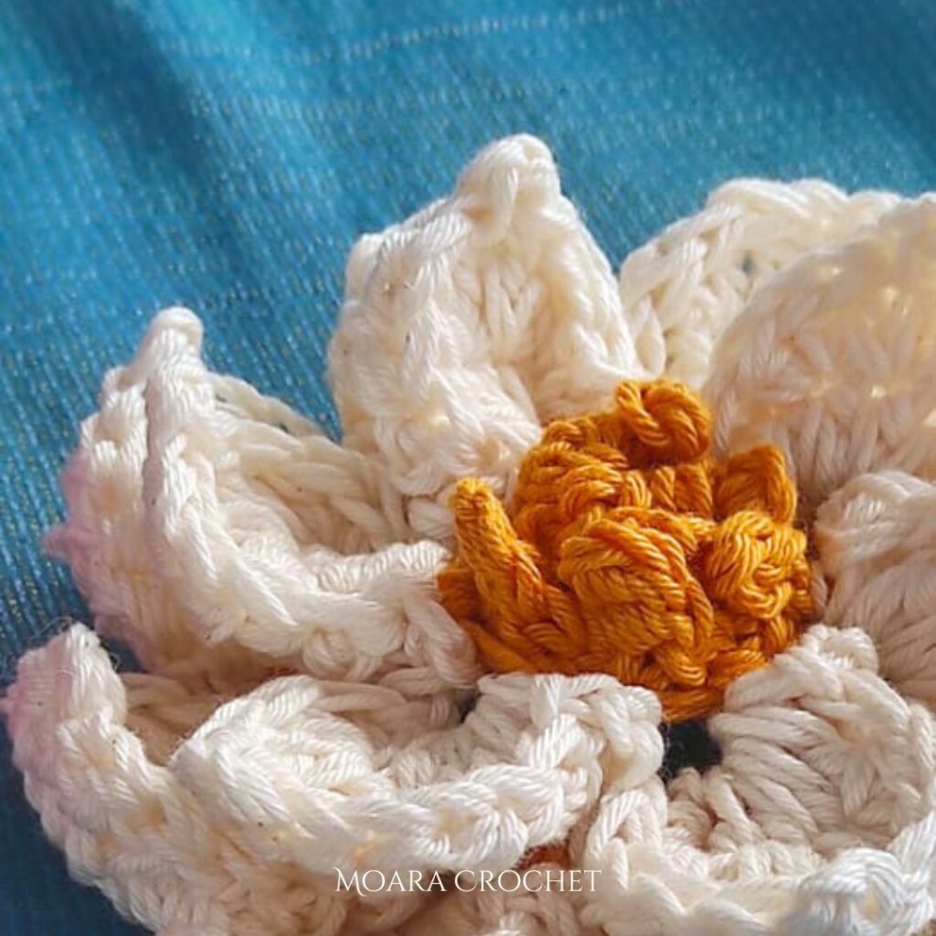 Crochet Water Lily Flower designed by Moara Crochet