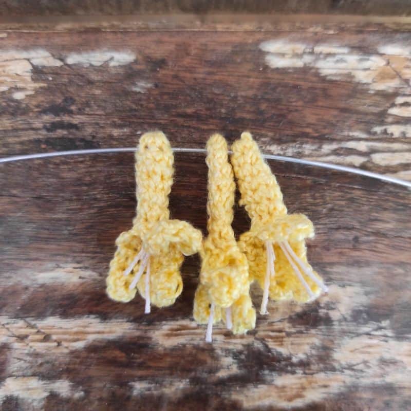 How to Crochet Honeysuckle
