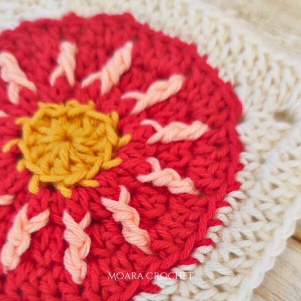 Granny Square Sunburst Flower - Moara Crochet